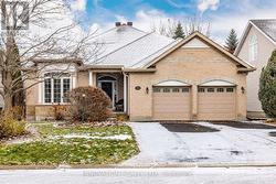 25 KYLE AVENUE  Ottawa, ON K2S 1G9