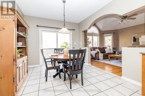 25 Kyle Avenue, Ottawa, ON - Indoor Photo Showing Dining Room