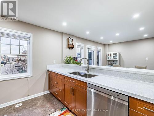 4 Baby Pointe Trail, Brampton, ON - Indoor