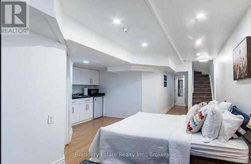 6973 Lisanne Court, Mississauga (Lisgar), ON - Indoor Photo Showing Bedroom