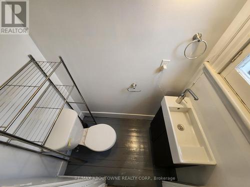 72 William Street, Hamilton, ON - Indoor Photo Showing Bathroom