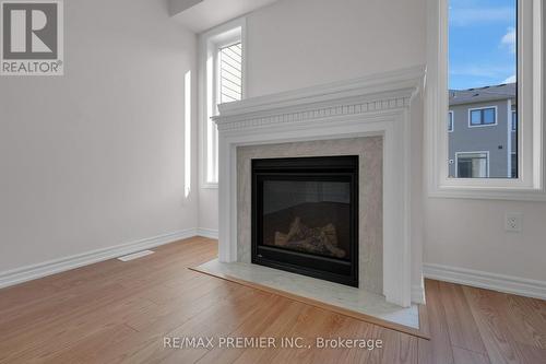 16 Prudhoe Terrace, Barrie, ON - Indoor Photo Showing Living Room With Fireplace