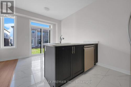 16 Prudhoe Terrace, Barrie, ON - Indoor