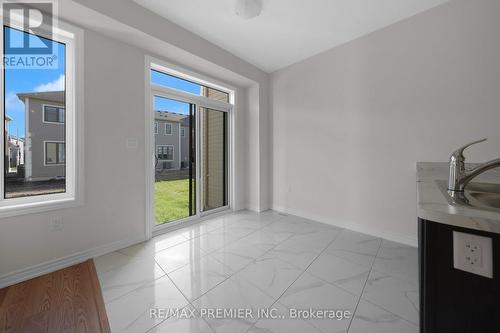 16 Prudhoe Terrace, Barrie, ON - Indoor Photo Showing Other Room