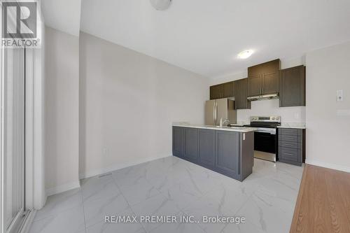 16 Prudhoe Terrace, Barrie, ON - Indoor Photo Showing Kitchen With Stainless Steel Kitchen