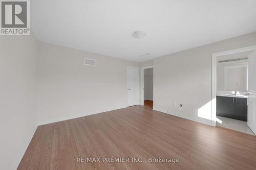 16 Prudhoe Terrace, Barrie, ON - Indoor Photo Showing Other Room