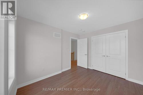 16 Prudhoe Terrace, Barrie, ON - Indoor Photo Showing Other Room