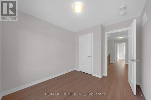 16 Prudhoe Terrace, Barrie, ON - Indoor Photo Showing Other Room