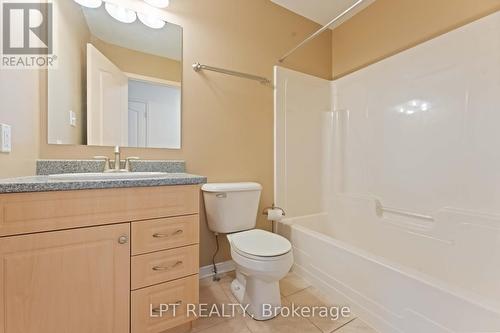 213 Idlewild Private, Ottawa, ON - Indoor Photo Showing Bathroom