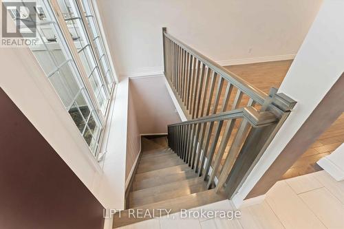 213 Idlewild Private, Ottawa, ON - Indoor Photo Showing Other Room