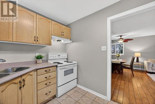 1 Draper Crescent, Barrie (Painswick North), ON - Indoor Photo Showing Kitchen