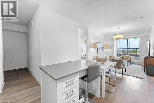 550 North Service Road Unit# 218, Grimsby, ON - Indoor