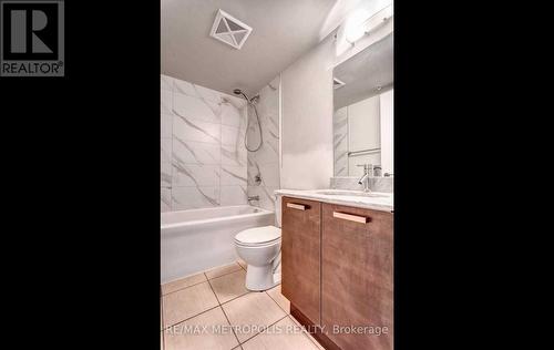 712E - 36 Lisgar Street, Toronto, ON - Indoor Photo Showing Bathroom