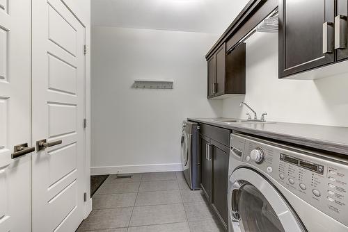 152 Lost Creek Court, Kelowna, BC - Indoor Photo Showing Laundry Room