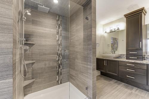 152 Lost Creek Court, Kelowna, BC - Indoor Photo Showing Bathroom