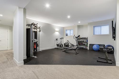 152 Lost Creek Court, Kelowna, BC - Indoor Photo Showing Gym Room