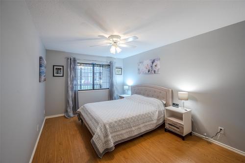 103-1820 Atkinson Street, Penticton, BC - Indoor Photo Showing Bedroom
