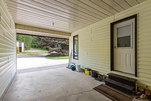 6210 50 Street, Salmon Arm, BC - Outdoor With Exterior