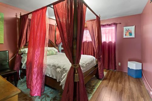 1629 Ainsworth Avenue, Riondel, BC - Indoor