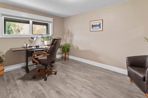 1629 Ainsworth Avenue, Riondel, BC - Indoor Photo Showing Office