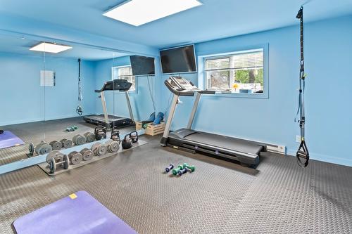 1629 Ainsworth Avenue, Riondel, BC - Indoor Photo Showing Gym Room