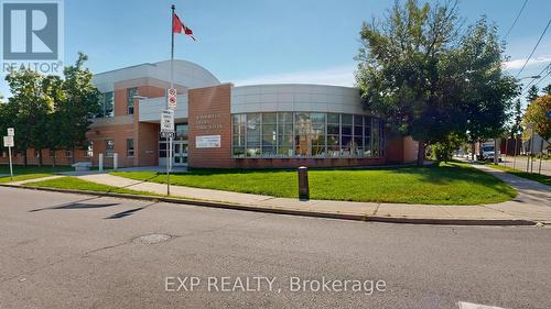 96 Conn Smythe Drive, Toronto, ON - Outdoor