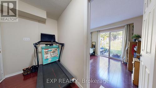 96 Conn Smythe Drive, Toronto, ON - Indoor Photo Showing Other Room