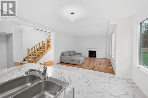 1 Wakefield Boulevard, Essa, ON - Indoor