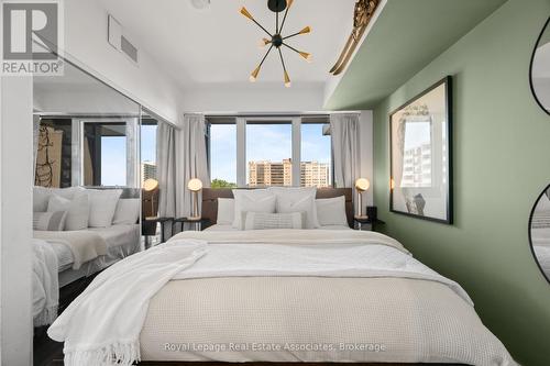 602 - 370 Martha Street, Burlington, ON - Indoor Photo Showing Bedroom