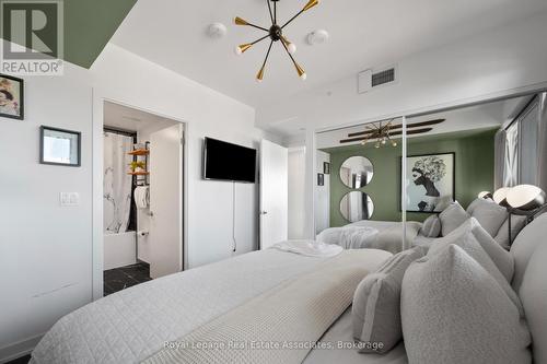 602 - 370 Martha Street, Burlington, ON - Indoor Photo Showing Bedroom