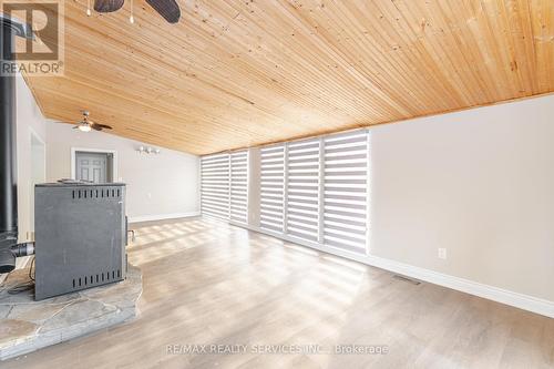 12270 Fourth Line, Milton, ON - Indoor Photo Showing Other Room