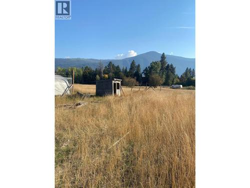 820 64Th Avenue, Grand Forks, BC 