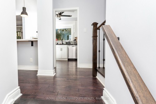 419 Brownfield Gardens, Toronto, ON - Indoor Photo Showing Other Room