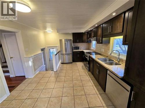 1568 Cawthra Court, Mississauga, ON - Indoor Photo Showing Kitchen With Stainless Steel Kitchen With Double Sink
