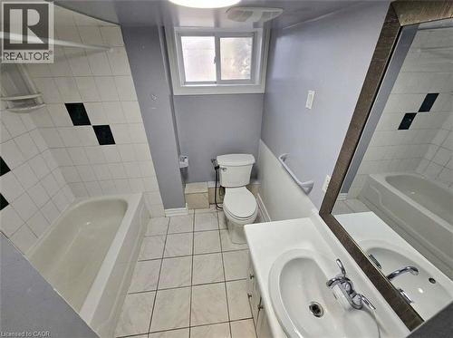 1568 Cawthra Court, Mississauga, ON - Indoor Photo Showing Bathroom