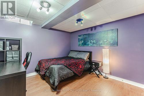 122 Fletcher Street, Bradford West Gwillimbury, ON - Indoor Photo Showing Bedroom