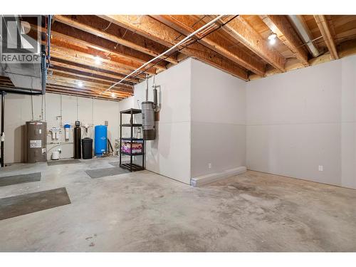 385 Riverwind Drive, Chase, BC - Indoor Photo Showing Basement