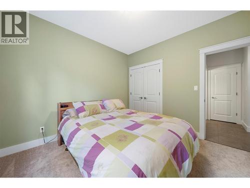 385 Riverwind Drive, Chase, BC - Indoor Photo Showing Bedroom