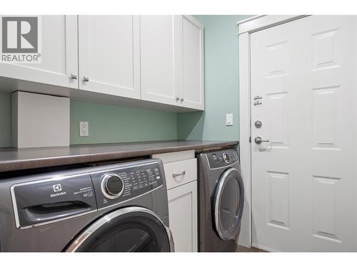 385 Riverwind Drive, Chase, BC - Indoor Photo Showing Laundry Room