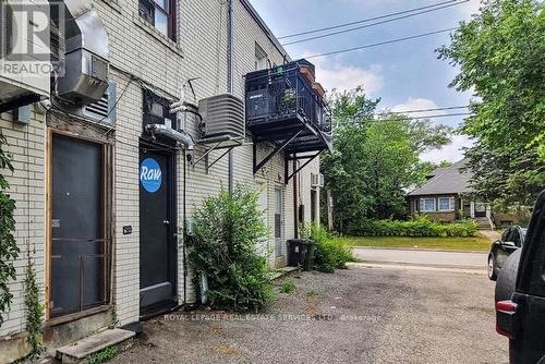 3830 Bloor Street W, Toronto, ON 