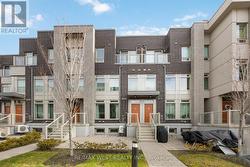 120 - 11 APPLEWOOD LANE  Toronto, ON M9C 0C1