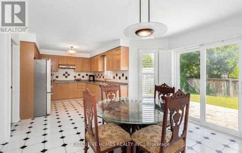 5489 Glen Erin Drive, Mississauga, ON - Indoor Photo Showing Dining Room