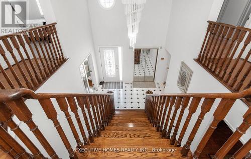 5489 Glen Erin Drive, Mississauga, ON - Indoor