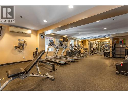 fitness centre - 1099 Sunset Drive Unit# 230, Kelowna, BC - Indoor Photo Showing Gym Room