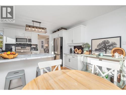 401 Browne Road Unit# 9, Vernon, BC - Indoor Photo Showing Kitchen With Stainless Steel Kitchen With Upgraded Kitchen