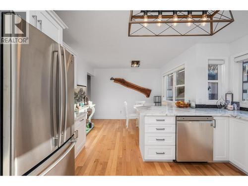401 Browne Road Unit# 9, Vernon, BC - Indoor Photo Showing Kitchen With Stainless Steel Kitchen