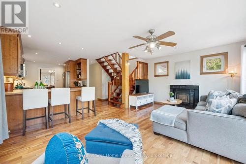47 Hillcrest Drive, Guelph (St. George'S), ON - Indoor Photo Showing Living Room With Fireplace