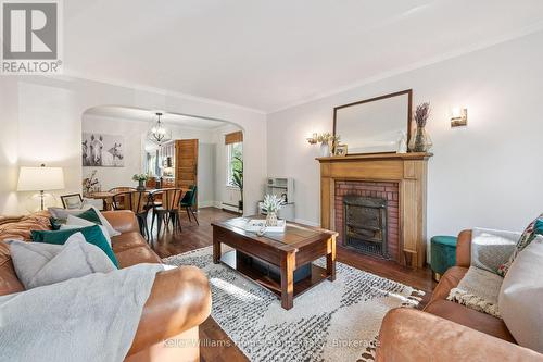 47 Hillcrest Drive, Guelph (St. George'S), ON - Indoor Photo Showing Living Room With Fireplace