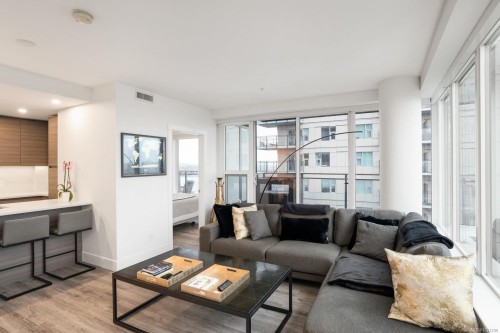 1408-777 Herald St, Victoria, BC - Indoor Photo Showing Living Room