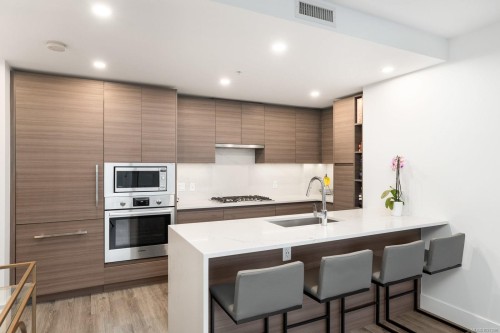 1408-777 Herald St, Victoria, BC - Indoor Photo Showing Kitchen With Upgraded Kitchen